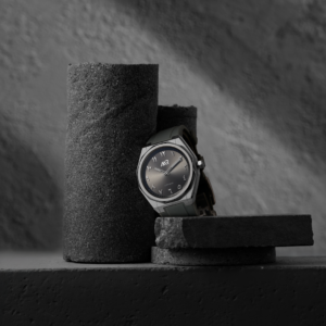 Sport 40 - Charcoal Majesty
